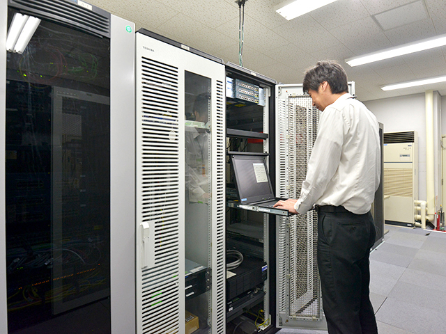鳥取県情報センターサーバ